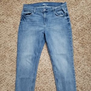 Old Navy Mid-Rise Boyfriend Jeans Light Wash